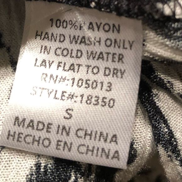 Savanna Jane embroidered Sleeveless Top S - Picture 7 of 8